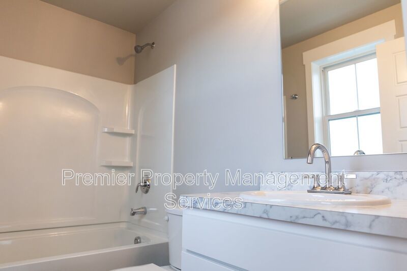 2 Bed/2.5 Bath Modern Duplex on Billings West End property image