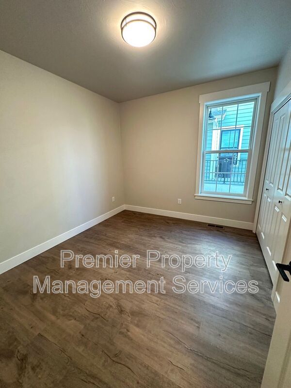 2 Bed / 2 Bath Modern Apartment on Billings West End property image