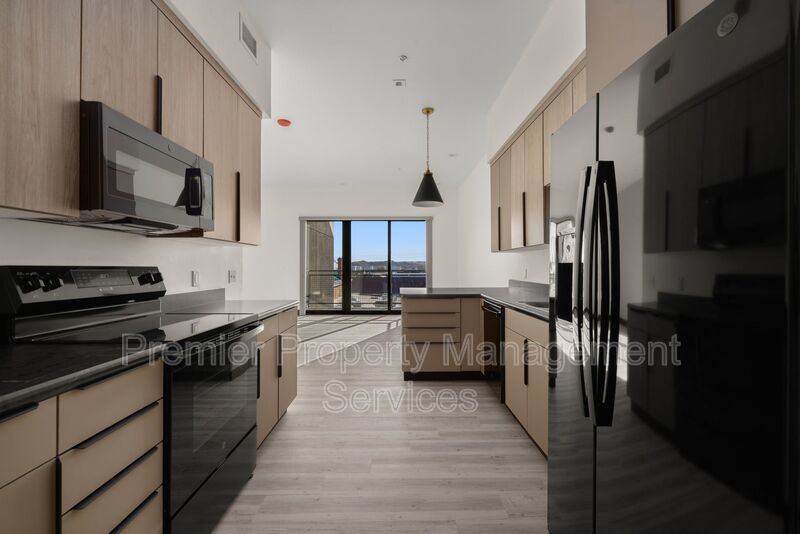 Luxury Downtown Studio with Rimrock Views & Private Balcony property image