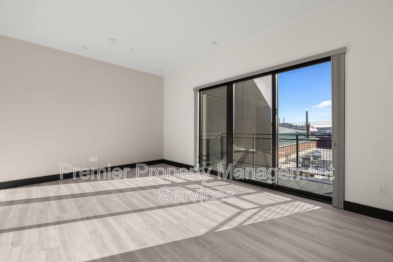 Luxury Downtown Studio with Rimrock Views & Private Balcony property image