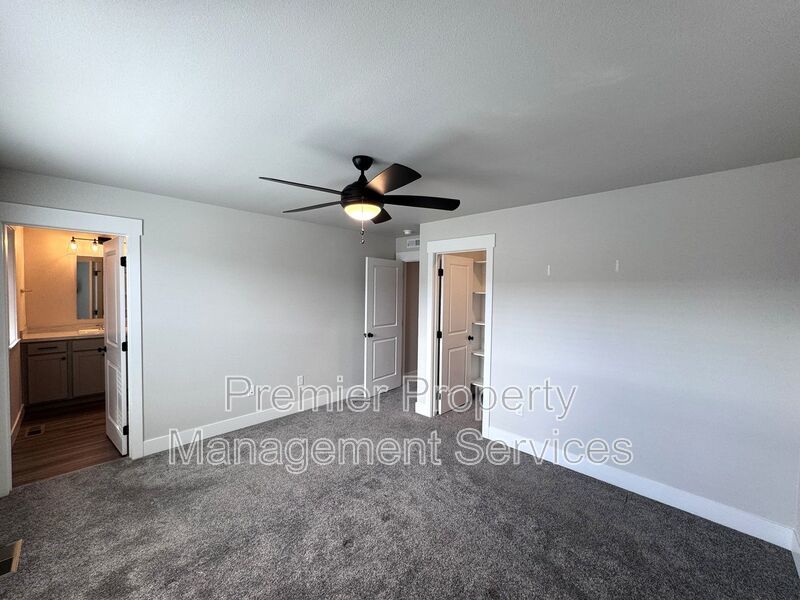 3 Bed / 2.5 Bath Modern Home on Billings West End property image