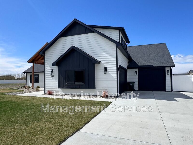 Beautiful Single-Family Residence in Mackenzie Meadows property image