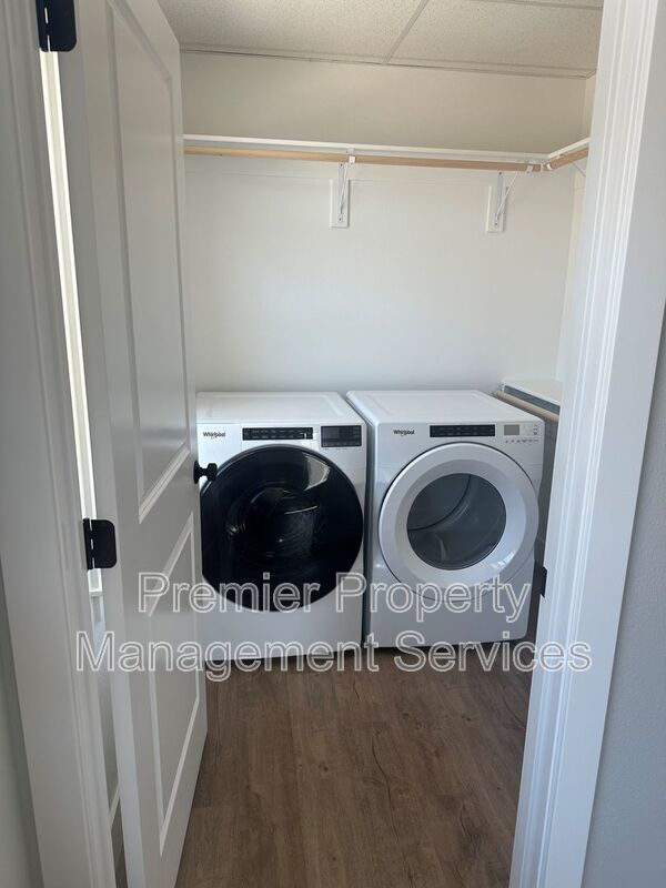 Modern 1-Bedroom Duplex with Attached Garage – West End Billings property image