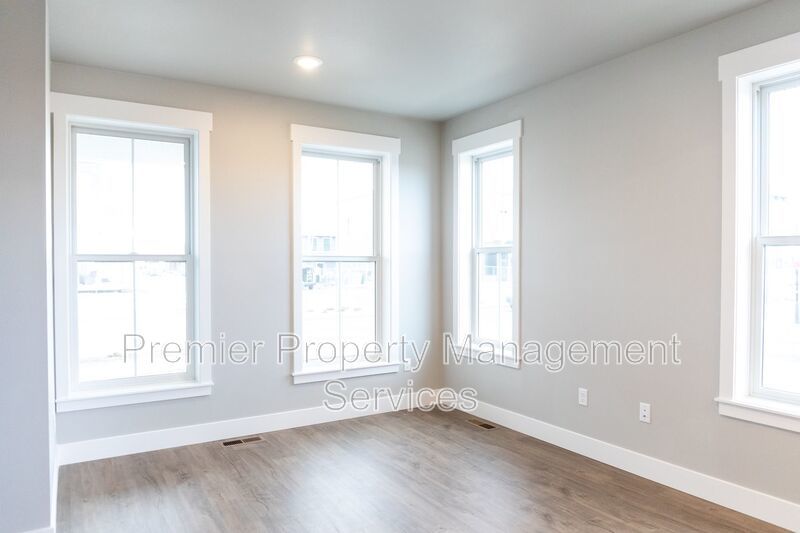 6011 Elysian Rd. #101 — 2 Bed | 2.5 Bath | Duplex | Detached Garage property image