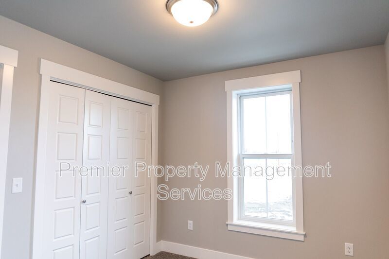 6011 Elysian Rd. #101 — 2 Bed | 2.5 Bath | Duplex | Detached Garage property image