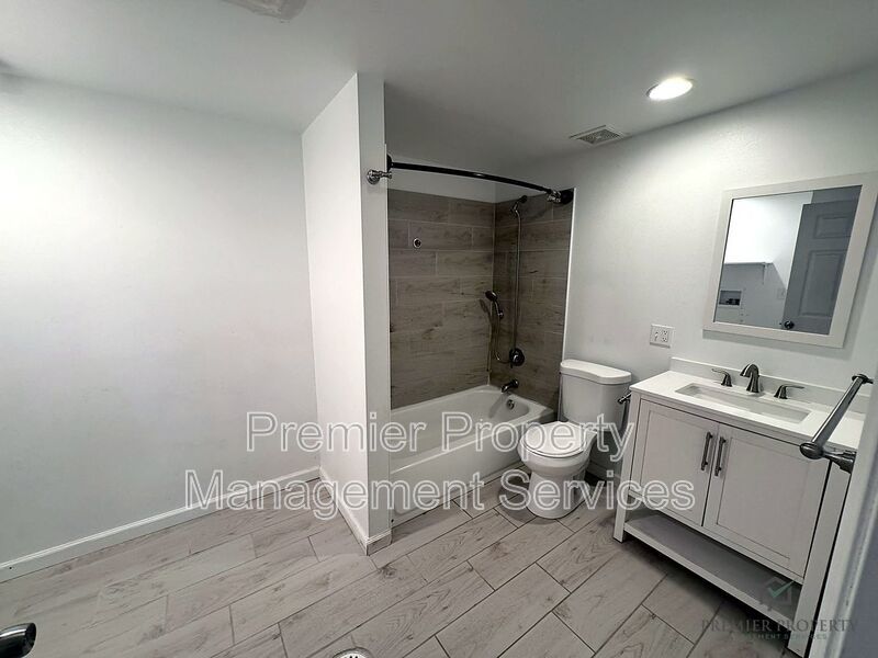 4 Bed / 2 Bath · 2,068 sq ft · Fenced Yard & Big Garage property image