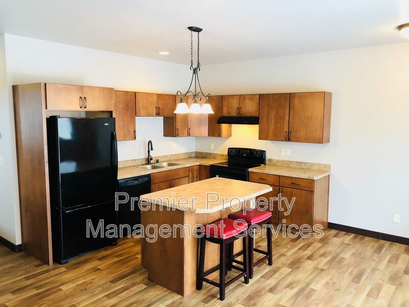 2 Bed, 2 Bath Split-Level with 2 Living Areas, West End Billings property image